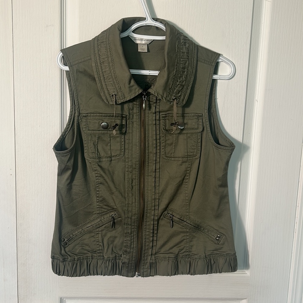 CHRISTOPHER& BANKS ZIPPER CLOSURE VEST IN OLIVE GREEN COLOUR SIZE SMALL